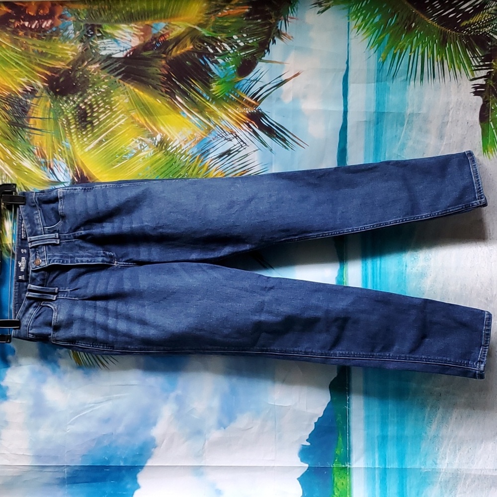 Hollister Ultra High-Riae MOM JEANS Hollister vintage stretch women's si…